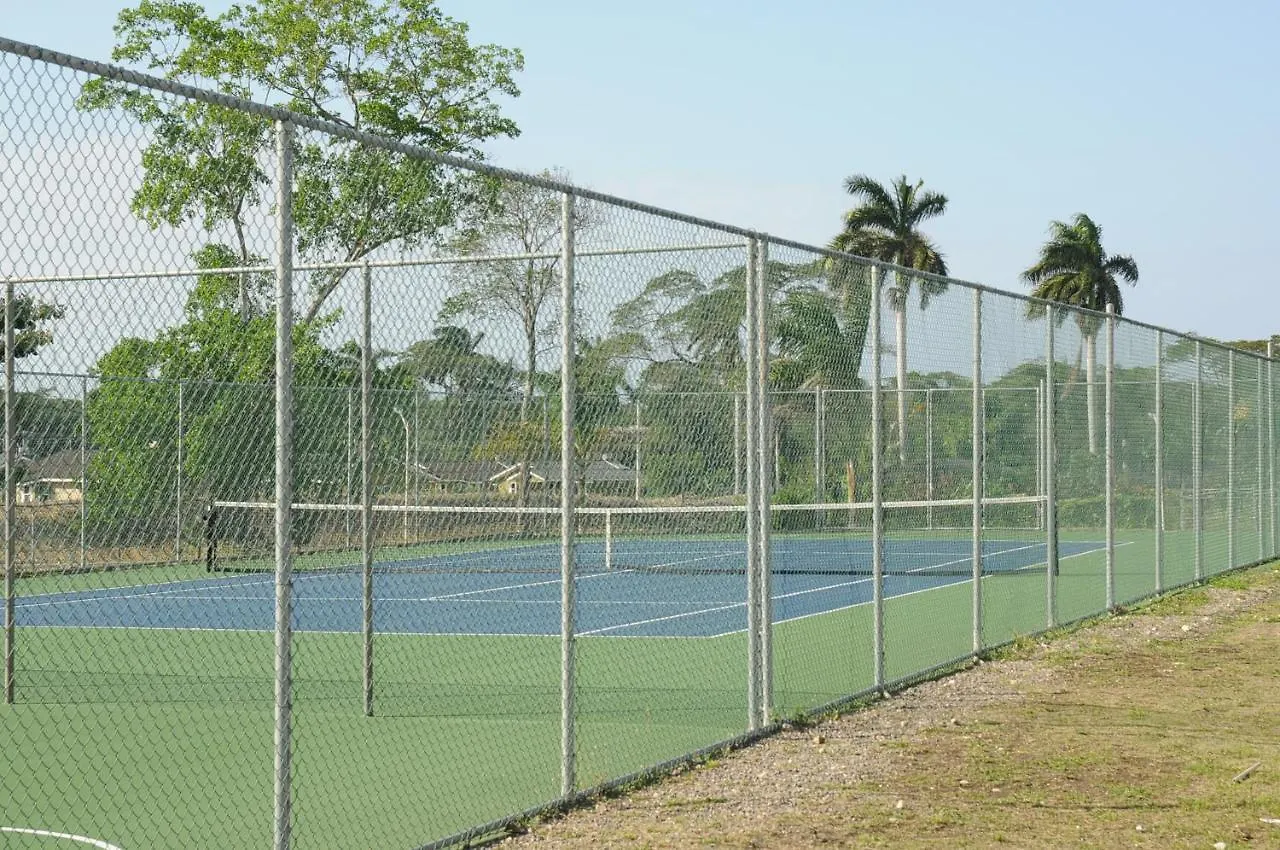 Ocho Rios - Drax Hall Country Club 2-Bed Luxury Villa